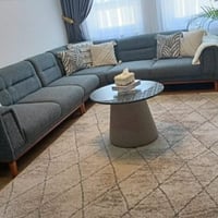 كورنر • ٧ مقاعد • نضيف