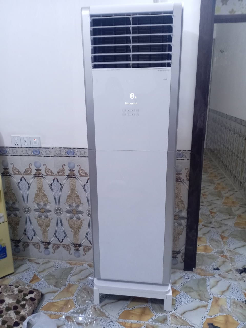 تحيه طيبه جاهزون لتنصيب كافه انوع السبالت وتنظيف وصيانه وشحن غاز بأسعار مناسبه رقمي ***********
