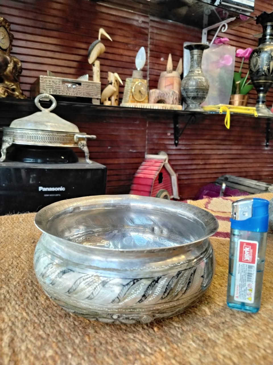 طاستين نحاس أنتيك جميلات جدا جدا
يمكن استخدامهم .... قواوير زريعة .... مناظر .... صحون مكسرات ... او للمطاعم للفستق الحلبي .... 
او طاسات حمام تركي أو مغربي
0798586499


**إذا كنت صاحب هذا الإعلان وتريد حذفه لأي سبب، رجاءا أرسل رسالة إلى الدعم الفني**