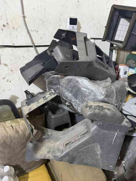 محلات ابو محمد العامري 
جميع ادوات الكيا سبورتج 1993 الى 2004 

(مكائن - كيرات اوتو + عادي - دشبول - تانكي بانزين - ادوات صدر - ابواب - بنيد ) 

📍بغداد - بوب الشام (ويتوفر توصيل لجميع المحافظات ) 

***********

***********
