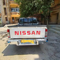 NISSAN2002 *مەکینەی تازە تەشفیت کراوە  *یەک پارچە بۆیاخی هەیە لەگەڵ  چ...