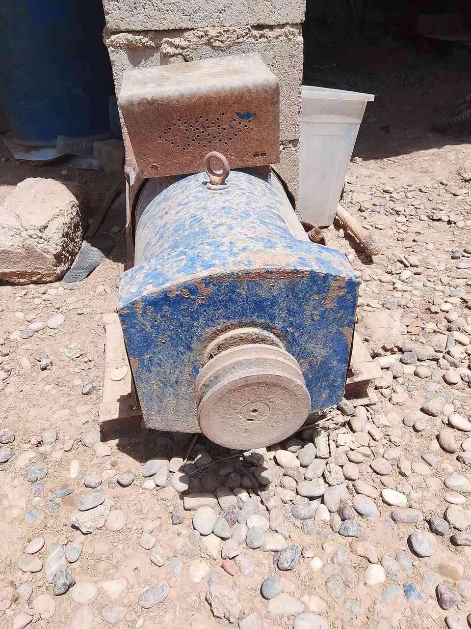 دينمه شغاله شرط سعر 250 وبيها مجال باب سعر 30 شراي اتصل ***********
