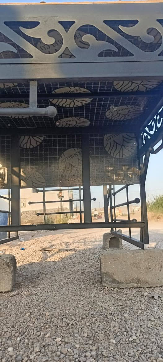 سلام عليكم محجل البيع انفصال جديد حديد وسط سعر 200وبيه مجال مكاني رمادي الخمسه كيلو رقم الهاتف ***********
