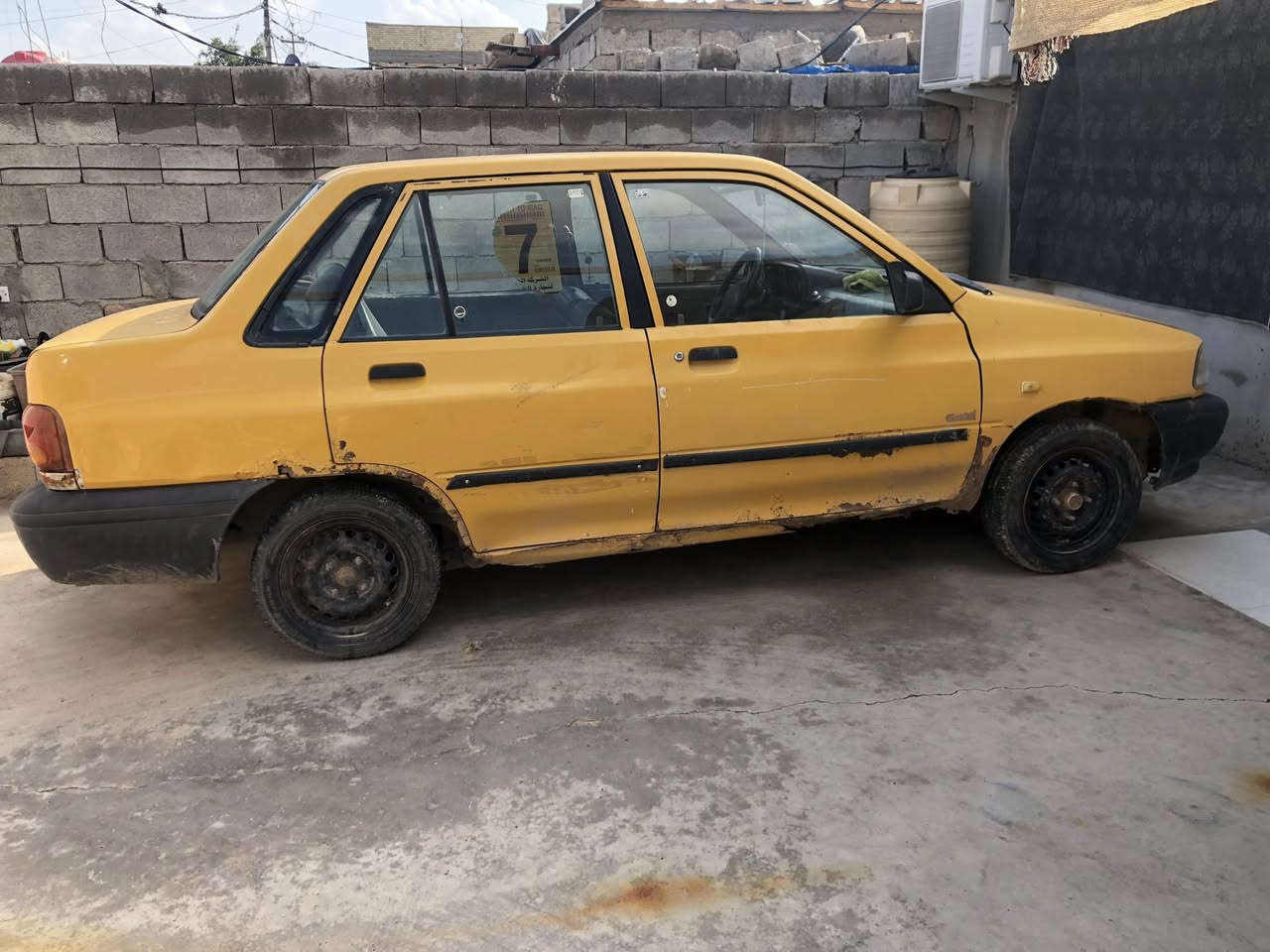 السلام عليكم سايبه مديل ١١ سياره مابيها ضربه بس خياسات رقم بابل احمر راعيها يريد تحويل بيها نواقص كلش بسيطه سياره حلوه وكاعده محرك كير حلوات السعر ١٣ وبيها مجال شي بسيط 
*********** بي واتسات
