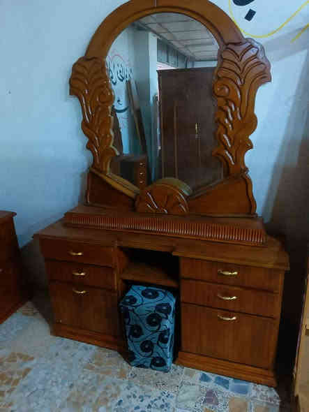 غرفه.خمسة.ابواب.نظيفه.قنصور ارتفاع.مترين.ظهر.جمبر.السعر425.العنوان.حي.تسعين.نهاية.حي.صدام.*********** موصل
