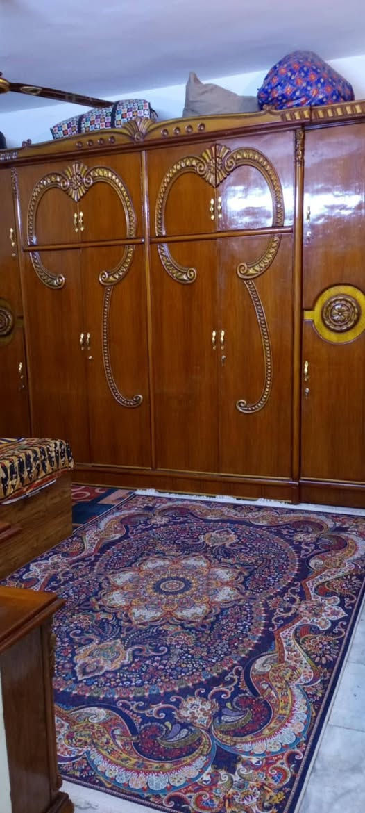 غرفة نوم كلش نظيفه صاج داخل وخارج السعر 600وبيها مجال مكان بغداد كفائات السبديه ***********رقم موبايل
