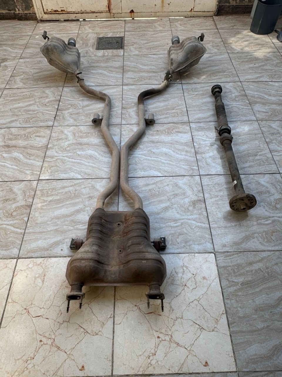 كزوز كامل مع كاردن تفصيخ سياره اصلي دوج دورنكو 2013 للبيع 
المكان السماوه ***********
