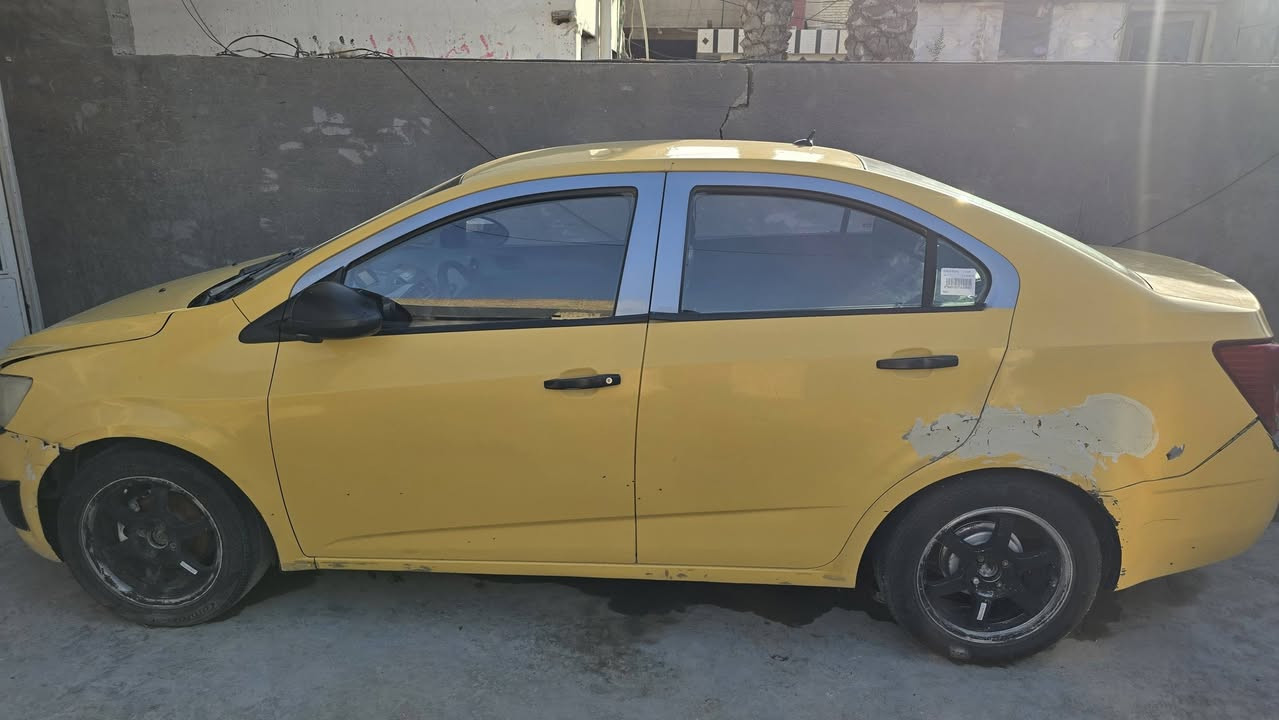 لسلام عليكم
سيارة سونك شوفر ليت موديل 2012
وارد خليجي 
العطل بيها قاعدة الفيوزات صار بيها طبك وعطلت وعفتها 
محرك وكير شغالت الله شاهد عليه
ابيعها رقمين كوم حديد انت صلح وشغلها 
تخم تايرات مبدل الها
شاشة الاكترونيه جديدة 
سعرها 40
الشراي يتفضل خاص 
بيها اضرار مثل ما موضح الك 
مكاني بغداد 🏡
*********** واتساب📞
