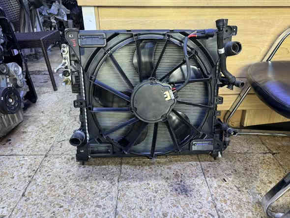 سلام عليكم 
وصل مشط جيب 2022
2024 
طبكه راديتر جيب هايبرد 
مروحه جيب هايبرد
نور النقاش
***********
