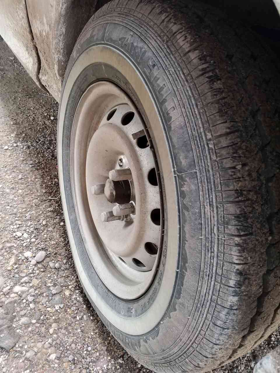 تايرات جدد 15/95معه الوياله مراوس 14مكان بغداد المعامل رقم ***********
