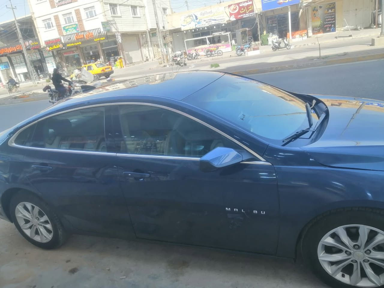 لسلام عليكم اقره المنشور للأخير ماليبو LT للبيع فقط 2020

للإستفسار الاتصال على الأرقام او خاص
نظام البيع //للبيع بالنقد 
المكان       // سياره موجوده كربلاء الحر
نوع.           //شوفرليت ماليبو 
موديل.        //2020
حجم محرك. //مكينه 1500 توربو
السعر            // 108 ورقه
العداد            // 120 الف كيلو متر
الهزة              // لشهر 11/2026
سنويه             // 2027
رقم اربيل الجديد // تحويل او وكاله بشرط المكاتبه مع المالك الشرعي في بغداد 
تفاصيلها للسياره •
بصمة أبواب.... بصمة تشغيل.. تشغيل عن بعد
كشن سائق كهربائي... كشنات مخملي... كشنات امامي تدفئه.. رادار... مانع اصتدام.. تحديد مسار... قياده ذاتيه... توقف ذاتي... مانع انزلاق.. كروز سرعه.. شاشه جبيره.. كامره دواره.. شاشه اعطال.. تحكم استيرن... قطعتين تبريد.. تبريد مركزي
بعد مواصفات.....
صرفيات بنزين كل ١٠٠ كليو متر ٩الى ٩.٥ لتر
ملاحظه ///بجم كبس سياره بيها جاملغ امامي وقبق الجنطه حادث جداً خفيف
سياره بدون دواخل بدون حادث قوي
صور ضرر موجوده
للإستفسار الاتصال على الأرقام التاليه(***********)
