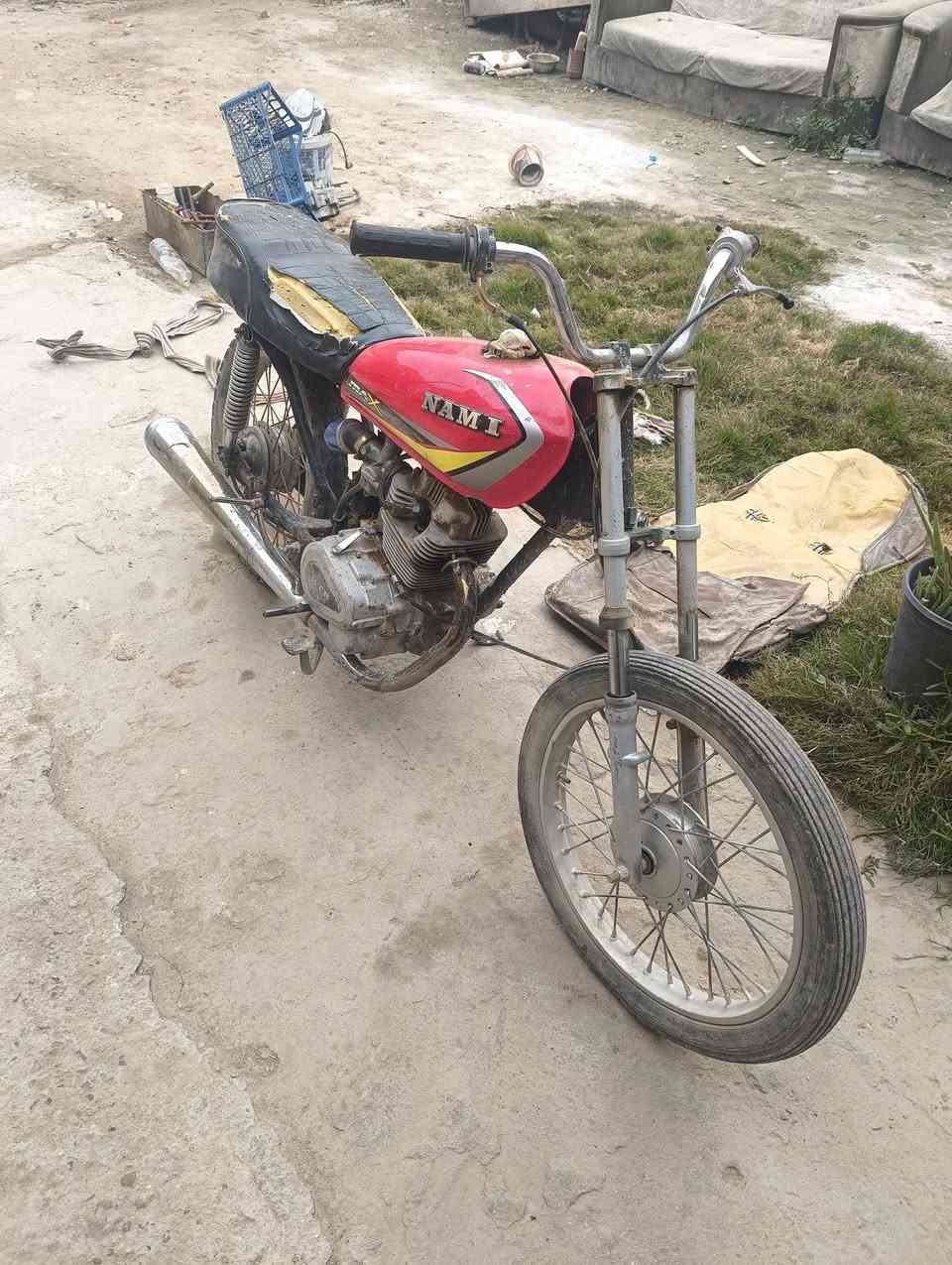 دراجه للبيع مكينه ستونه
السعر 125 
***********
