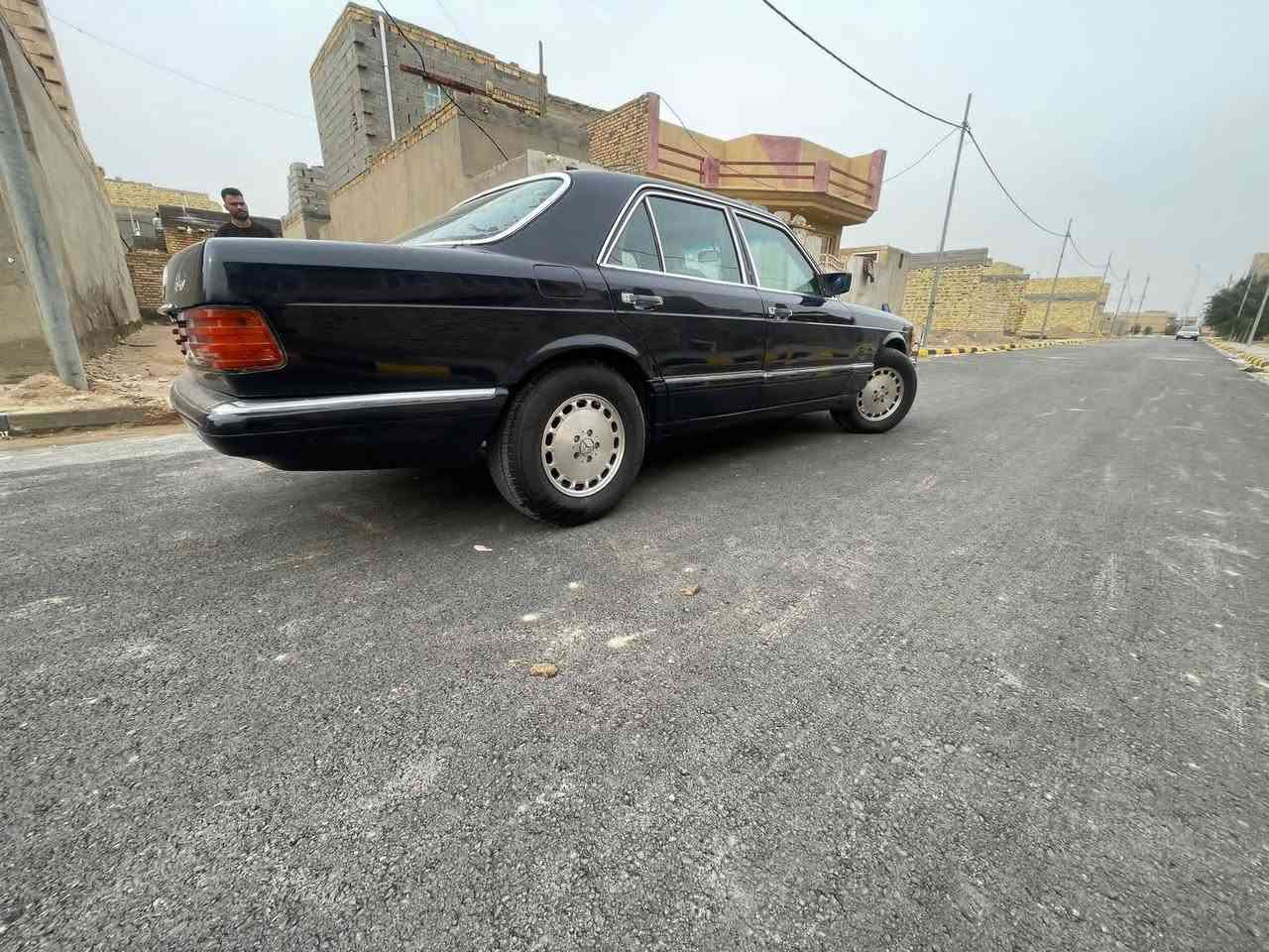 السلام عليكم سياره للبيع رقم بغداد اسمي مكان واسط محرك ففتي 300 موديل 1985سياره جاهزه سعر 47 بيه مجال***********
