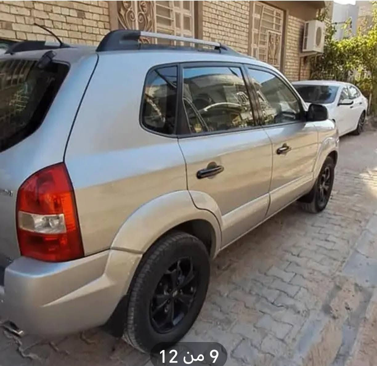 توسان ٢٠٠٩ فتحه فور ويل محرك ٢٠٠٠ كفاله عامه فقط باب وره السايق رش ١٠٥ وبيها مجال ***********
