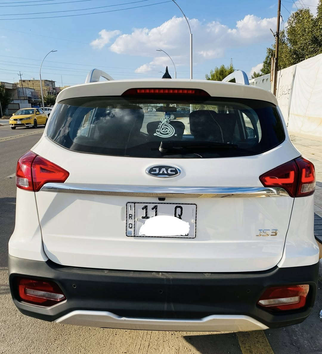 JAC  JS3 
2024
كفالة عامة بدون قطرة صبغ
محرك 1600 تنفس طبيعي(بدون تيربو)
كامرة خلفيه 
شاشة كبيره
تحكمات ستيرن
بصمة ابواب و بصمة تشغيل
كشنات جلد
كشنات تدفئة
لايت led امامي خلفي
إشاير بالمري
مري شفط
ماشية 31000 كم
السيارة بيه ضمان 6 سنوات من الشركة
العنوان بغداد الدورة
0773 163 0139
