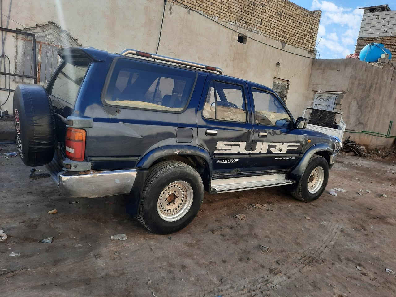 تويوتا هايلوكس موديل 92 رقم ذي قار مشروع وطني مكينه وكير 2:30 ديلكو بالكرتون كهربائيات كلها شغاله جام كهربائي يصعد ينزل تتقفل سنتر لوك تخم حداديه جديده تاير جديد سعر 50 وبيها مجال قليل مكان السياره ناصريه مركز المدينه مكلف بالنشر الشراي يتصل على الرقم فقط***********
