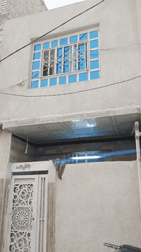 سلام عليكم بيت في كربلاء حي زهراء حر صغير قرب حلاقه الخليج مساحه 50متر طابقين طابوك مربع مسلح مجاري راسيه رفت رباط *********** وتساب اثير هم  وتساب *********** استفسار سعر 55 مليون مع مجال
