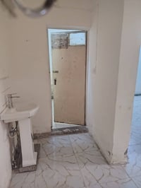 طابق واحد • ٢٠٠م • غرفتين
