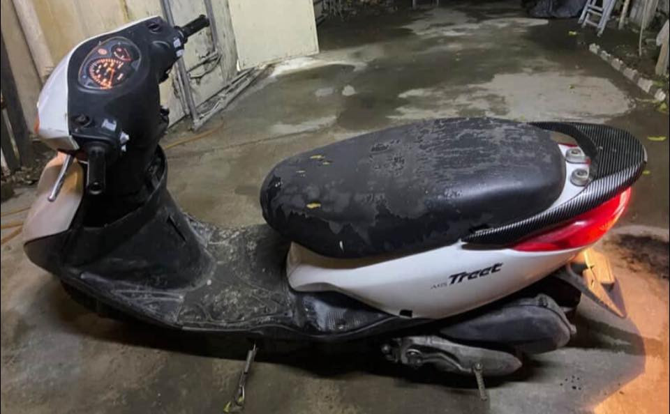 السلام عليكم دراجه بريز لايت فوك (اكزز ) مكينه ممفتوحه كهربائيات كلها شغاله اي نقص مابيها  مكان الاعضميه للاستفسار ***********واتساب او رصيد
