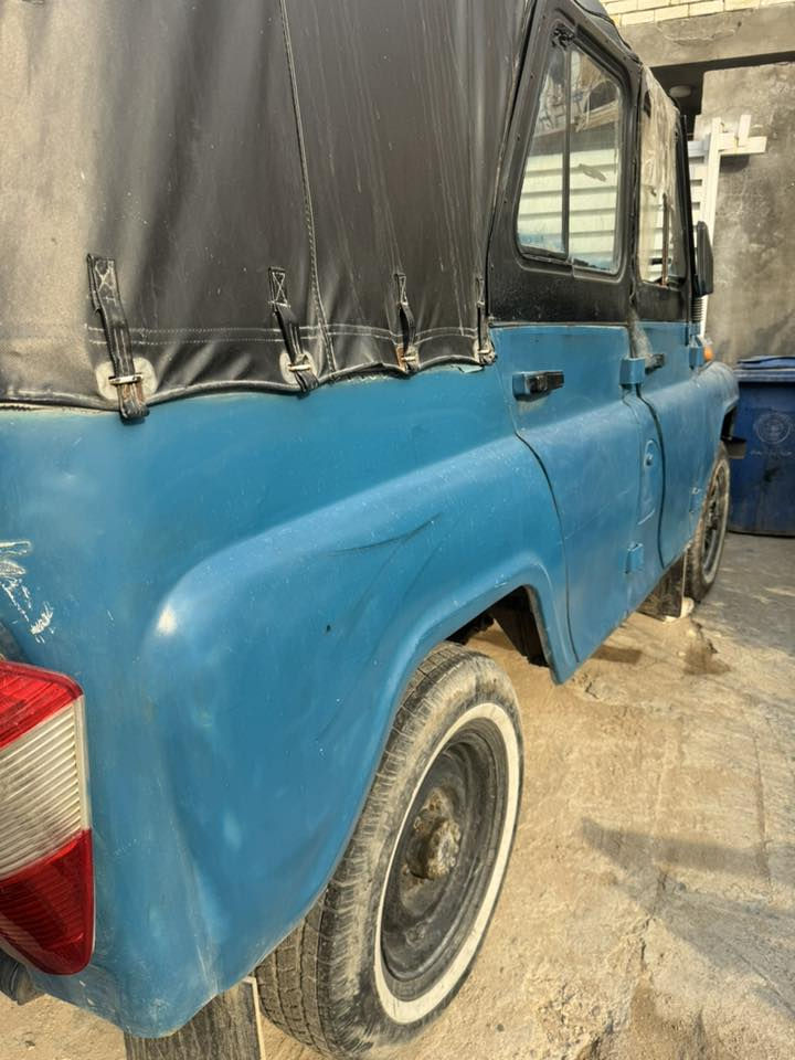 السلام عليكم
واز للبيع مديل 2002
كير وحرك ونجي سياره نضيفه 
السياره عارضيها ب 10 ملاين عارضيها 
***********
مكاني بغداد
