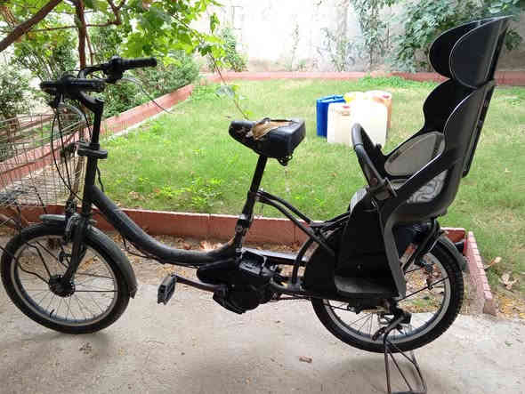 السلام عليكم بايسكل تكسي للبيع ياباني شرط حجم 20 النضافه 90 بلميه والسعر 120 قفل العنوان كربلاء للاتصال على الرقم ***********
