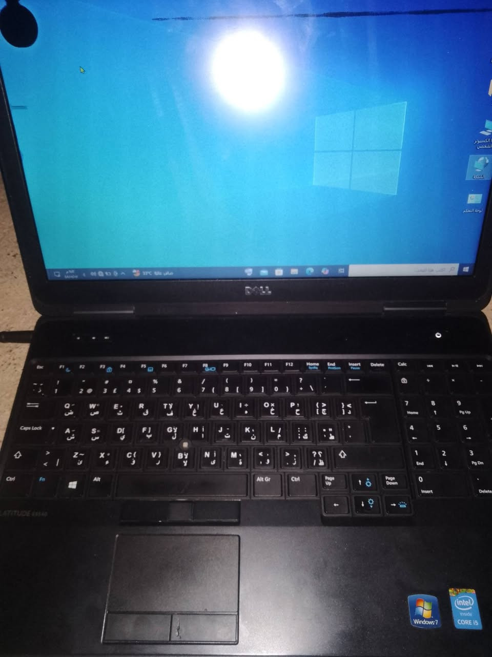 لابتوب Dell Latitude E5540 للبيع -او مراوس

*المواصفات:*
- المعالج: Intel Core i5-4210U الجيل خامس
- الرام: 8GB DDR3 
- التخزين: 238GB HDD 
- الشاشة: 15.6 إنش HD
- كرت الشاشة: Intel HD Graphics 4400 مدمج
- الحالة: مستعمل نظيف، مناسب للدراسة والتصفح والافلام وبرامج الاوفيس
- الملحقات: شاحن اصلي

ملاحضات الجهاز الشاشه واضحه كدامكم و الكيبورد بي دكم ماتكتب مايعرف شيحتاج بس مسويله كيبورد داخلي تستخدمو طبيعي كتابه 
ولجهاز شويا بي ثكل. لان الهارد مو SSD 
الباقي شغال طبيعي


**إذا كنت صاحب هذا الإعلان وتريد حذفه لأي سبب، رجاءا أرسل رسالة إلى الدعم الفني**