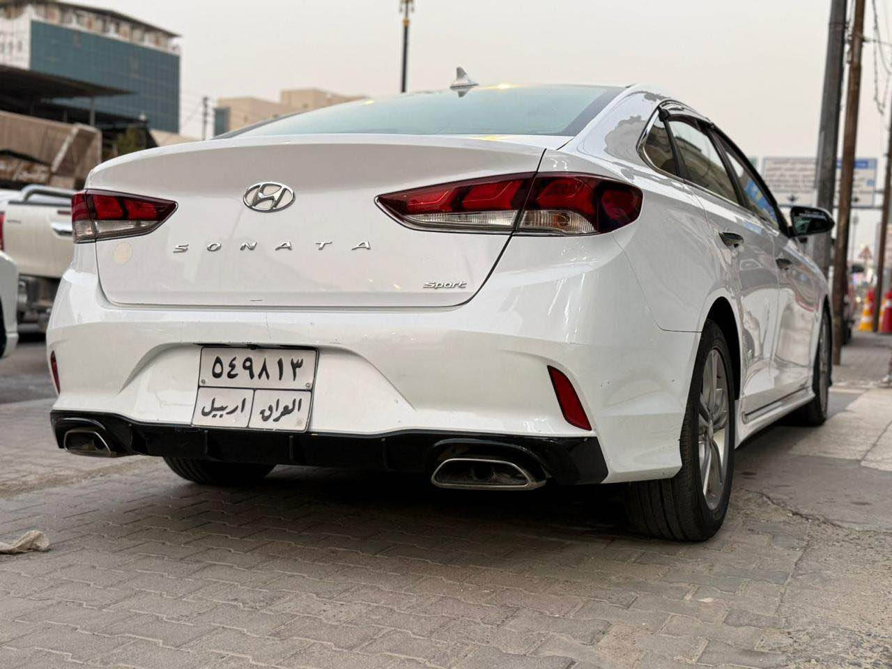 السلام عليكم
سوناتا ٢٠١٨ سبورت وارد أمريكي 
الضرر ❌ : ضربتها خفيفة البنيد مفتر ومأثر ع المدگر صفحة السايق .
متعدل بداية البنيد ومصبوغ
مدگر أيسر مبدل ومصبوغ
القماره جارده ومصبوغة
الباب عكس السايق مبدل بلادي أبيض
سنوية منتهية السيارة رقم أربيل بإسم شخص بالبصرة والسيارة مكانها البصرة

عداد المسافة : 146,000 كم

المواصفات : 
تدفئة كشنات
مقعد السائق كهربائي 
كشنات جلد 
شاشة وكاميرا دوّاره 📷 
رادارات أمامية وخلفية 🚷
نظام النقطة العمياء🔅
سلايد روف💢
ستيرن سبورت D
ثلاثة أنظمة قيادة (سبورت - نورمال - إيكو) 
شاشة تدعم نظام أپل كار پلي 🍏 + أندرويد أوتو 🤖 
عَطَر خلية نحل
ويل 17 إطار 🛞 
مثبت سرعة - تحكم ستيرن - أوامر صوتية (Siri)
طخم تايرات 2026 🛞 
لايت زينون (الناصي) ⚪️ + بروجكترات ثلجي ❄️ 

استخدامي :
دهن ليكوي مولي
بانزين فقط محسن

السعر : ١٣٨$ البصرة, العراق


**إذا كنت صاحب هذا الإعلان وتريد حذفه لأي سبب، رجاءا أرسل رسالة إلى الدعم الفني**