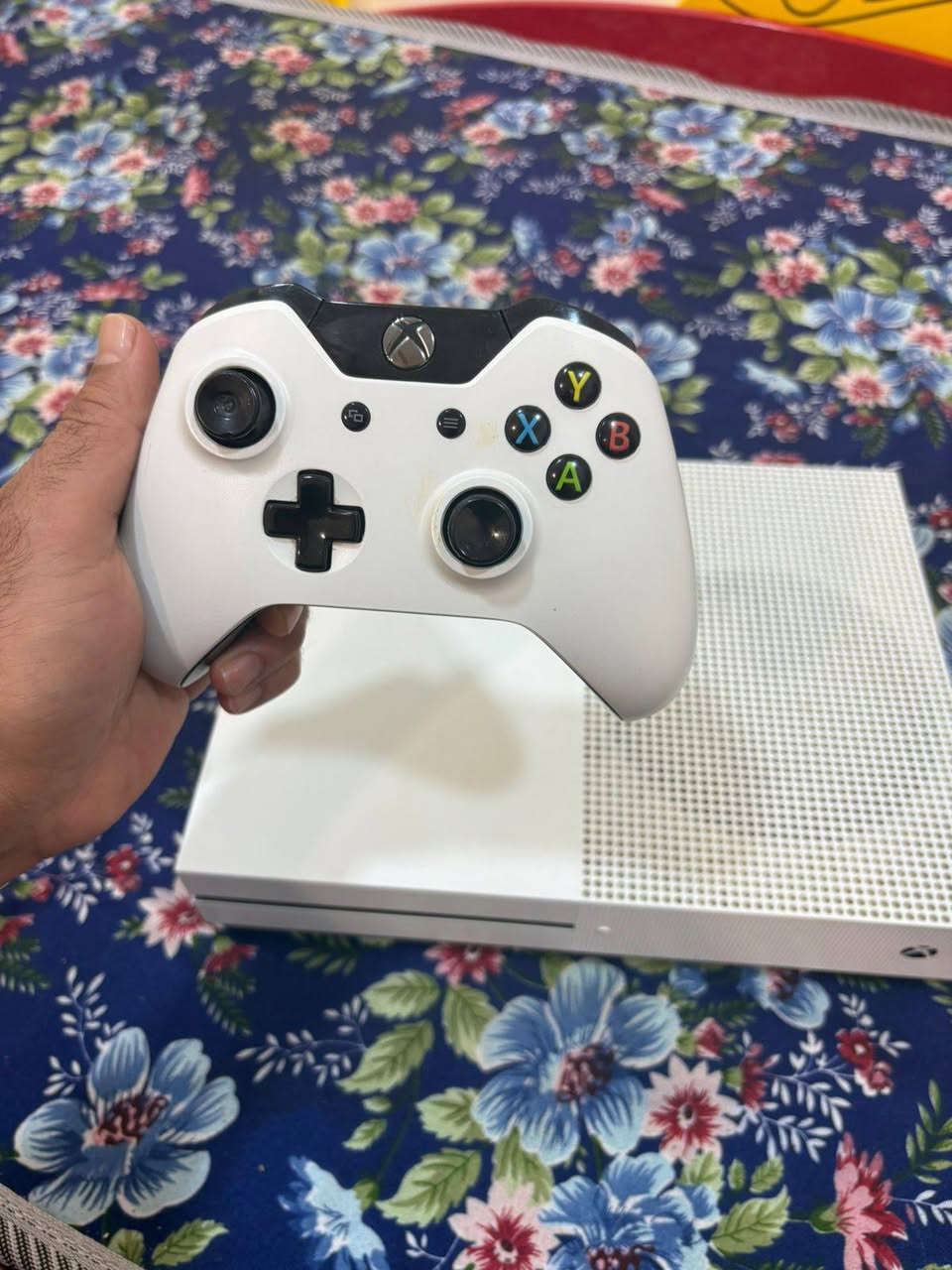 السلام عليكم
اكس بوكس وان اس هارد ٥٠٠ نضيف لوك ستيكر كامل غراض ماعده الكارتونه ويا حساب بي العاب من ظمنها درايفر مملوكه مشتريها السعر ١٥٠ بي مجال عندي توصيل لكل العراق


**إذا كنت صاحب هذا الإعلان وتريد حذفه لأي سبب، رجاءا أرسل رسالة إلى الدعم الفني**