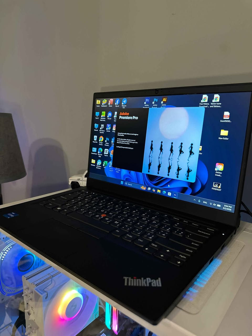 💻 للبيع: لابتوب Lenovo ThinkPad (جيل 11) - نظافة 100% (أخت الجديد)
يا شباب، الجهاز مستخدم أقل من شهرين وبحالة الوكالة، يعني تفتحه وتكول طالع من الكارتونة. موديل راقي، خفيف جداً (سوبر سلم) وبنفس الوقت قوي وعملي مال شغل هندسي و ألعاب قويه ودراسة وتصفح سريع.
🚀 المواصفات الفنية (جيل حديث وطاير بالسرعة):
المعالج: Intel Core i5 (الجيل 11) - أداء جبار وأسرع بهواية من الأجيال القديمة.
الرام: 8GB DDR4 (وتكدر تطوره لحد 32GB براحتك).
الهارد: 256GB SSD NVMe - يفتح الويندوز بثواني.
كرت الشاشة من احدث الكروت : Intel Iris Xe Graphics (4GB) - هذا الجيل الجديد اللي يشغل برامج هندسية وألعاب بسلاسة.
الشاشة: 14 إنش بوضوح عالي مريحة  جداً للعين.
✅ ليش هذا الجهاز يفيدك؟
للألعاب: يشغل ألعاب مثل (PUBG, GTA V, FIFA) بأداء كلش حلو.
للهندسة والتصميم: بطل ببرامج الـ (AutoCAD, Revit, Photoshop).
النظافة:حال حال الجديد  لا داخل  صيانة، استخدام شخصي خفيف جداً.
البطارية:! تخدمك من 5 إلى 7 ساعات شغل متواصل.
المميزات: كيبورد عربي/إنكليزي، كاميرا HD واضحة، ومنافذ (Type-C, HDMI, USB 3.0).
💰 السعر: 395 ألف دينار فقط!
(سعر نهائي، ومنافس جداً بالنسبة لمواصفات الجيل الـ 11).
📍 الملحقات: الشاحن الأصلي ماله و الجنطه مالته. بغداد, العراق


**إذا كنت صاحب هذا الإعلان وتريد حذفه لأي سبب، رجاءا أرسل رسالة إلى الدعم الفني**