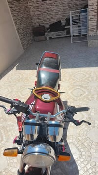 سڵاوتان لێبێ دۆستان ئەم ماتۆڕە بۆ فرۆشتن هۆندا سیبی ٤٠٠  ١٦ وەلفە تایە...