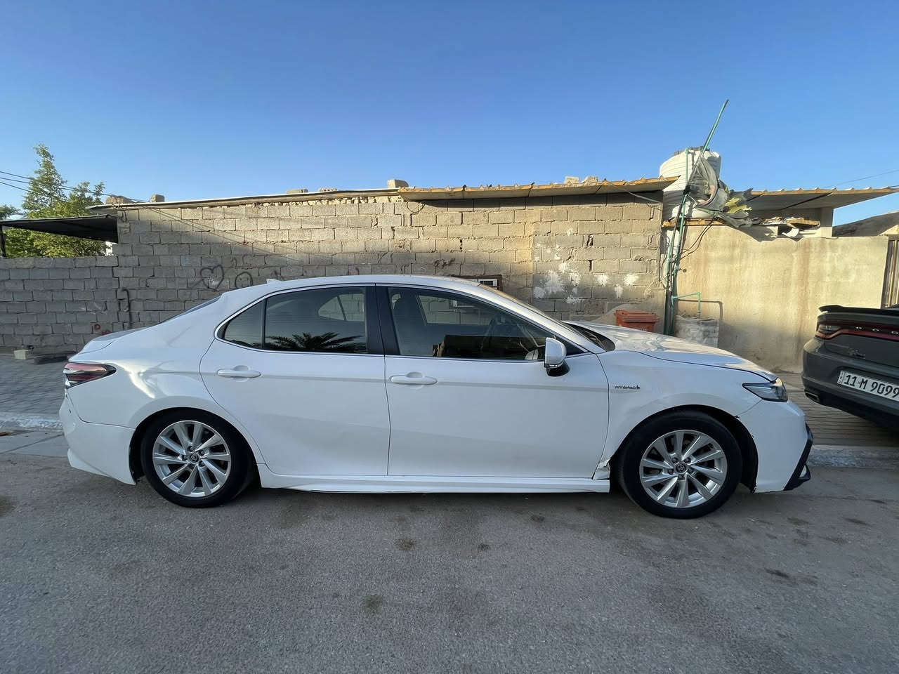 السلام عليكم
كامري موديل 2024 ياباني اصل فئة SE 

هايبرد الممشى 77 

الضرر / صندوق مفتوح مصبوغ 

بيها طخات اثر التحميل جاملغ الامام مفتوح 

المواصفات معروفه فول عدى الفتحه

السعر 165 بيها مجال 

العنوان كربلاء رقم تلفون ***********
