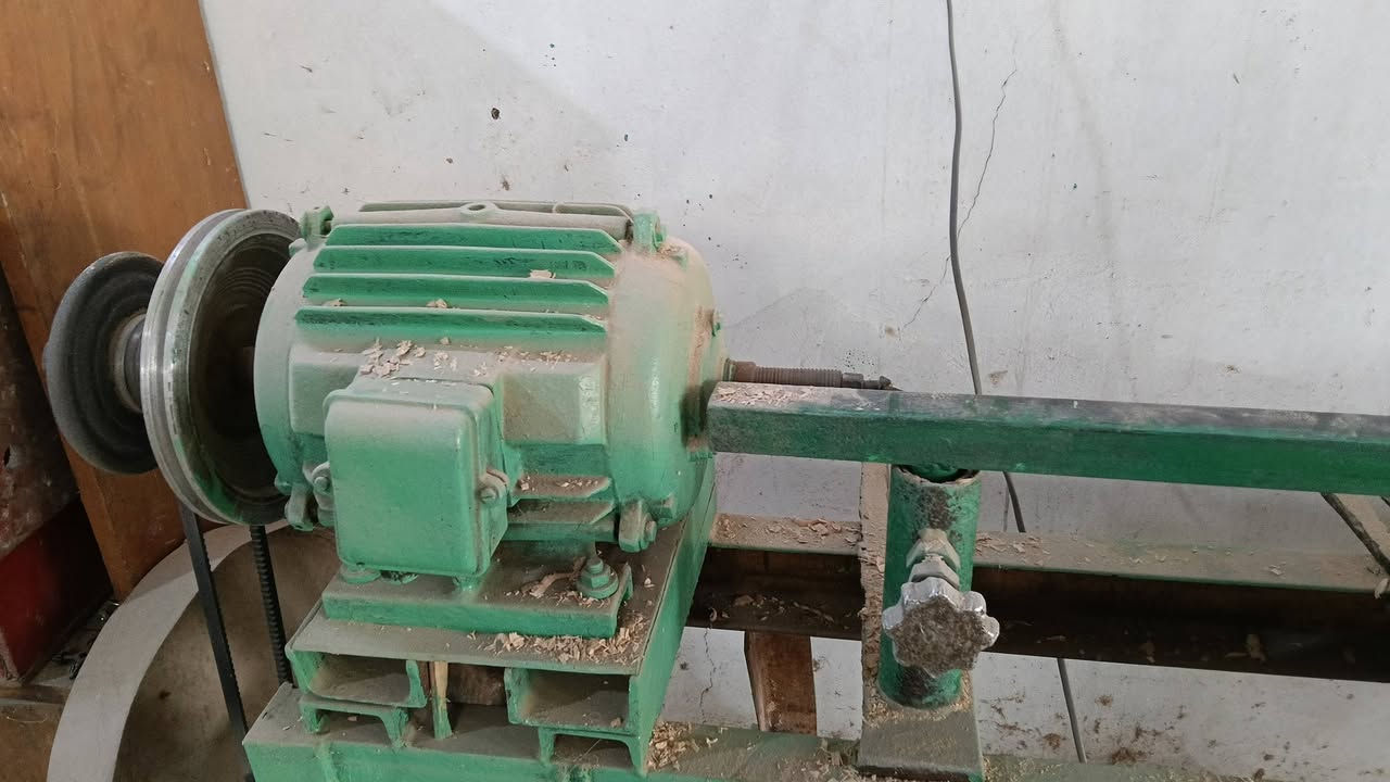 تورنه نجاريه للبيع
***********
