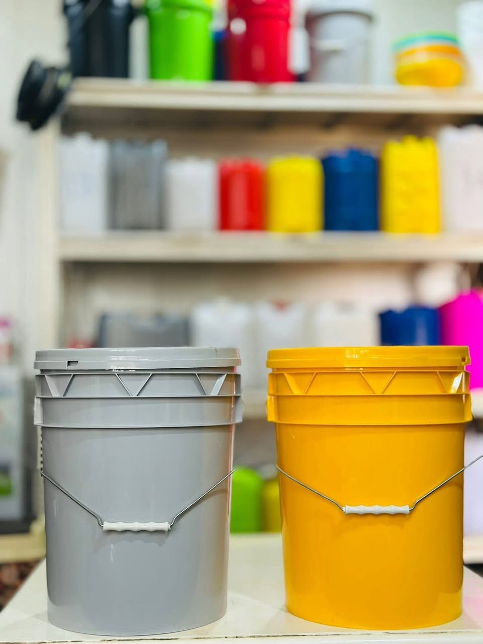 کوردی/عربی
سطل اللوان ٢٠ لتر جدید
ئامادەین بۆ دروستکردنی ھەموو جۆرە جلیکانێکی 
ئاو و رون بە باشترین کوالێتی و بە نرخێکی گونجاو
ناونیشان : ھەولێر پیشەسازی دارەتوو رێگای بنەسلاوە دارەتوو
ژمارەی مۆبایل :***********-***********

مستعدون لتصنيع كافه انواع. جليكانات
عنوان : اربيل منطقة صناعية دارةتوو
رقم موبایل :***********-***********
