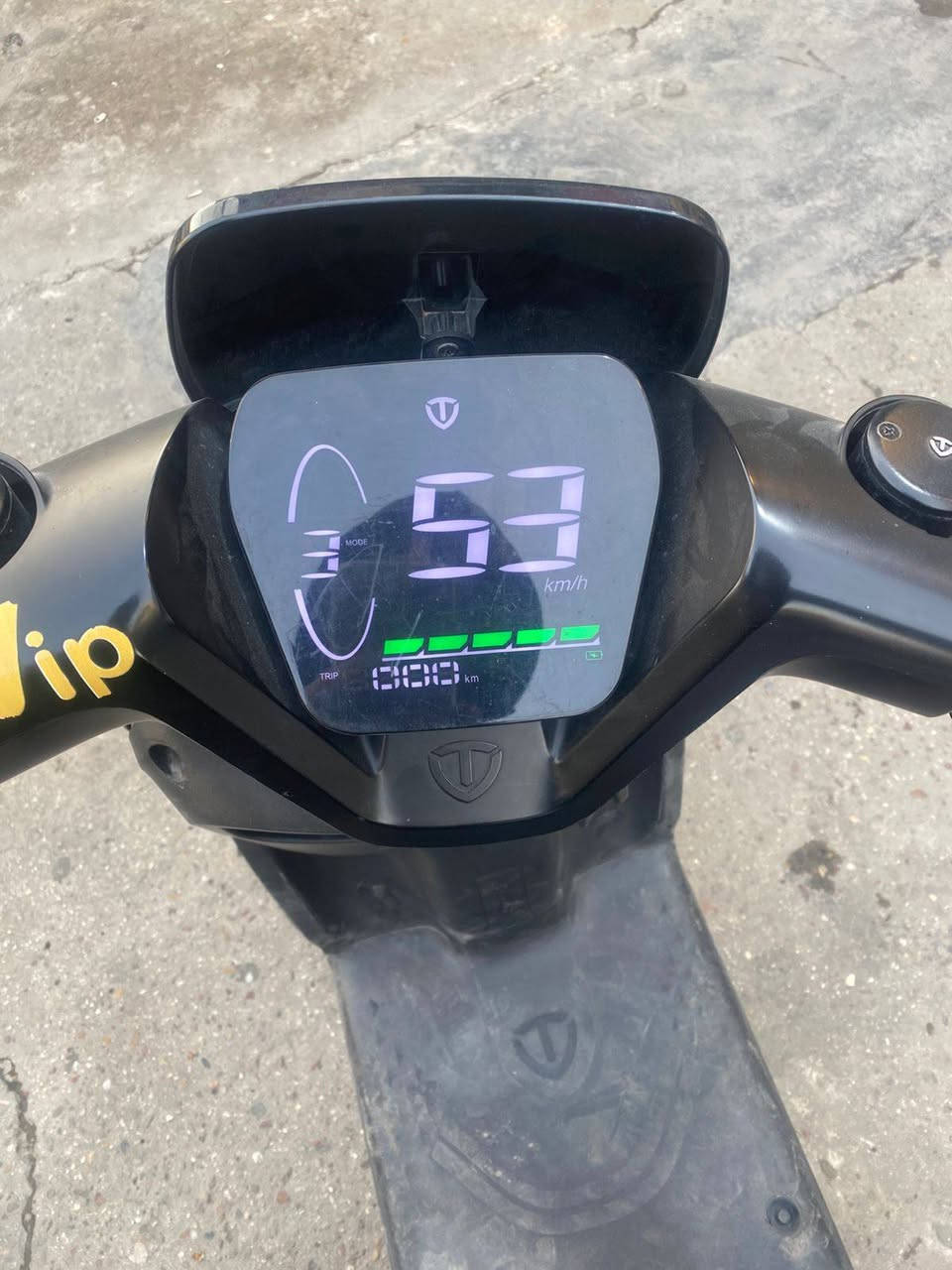 السلام عليكم
من رخصة ادمن
دراجه شحن للبيع
دراجة حلو ونضيفه
عنوان القاهره الدلفيه
السعر 450 الف وبيه مجال  
***********
