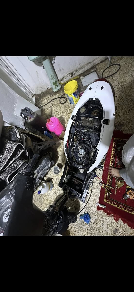 دراجه سيام نضيفه نكره سلف كهربائيات كلها شغاله عنوان كربلاء حي الحر السعر 250 وبيها مجال حك جيتك بس للشراي رقم المبايل ***********
