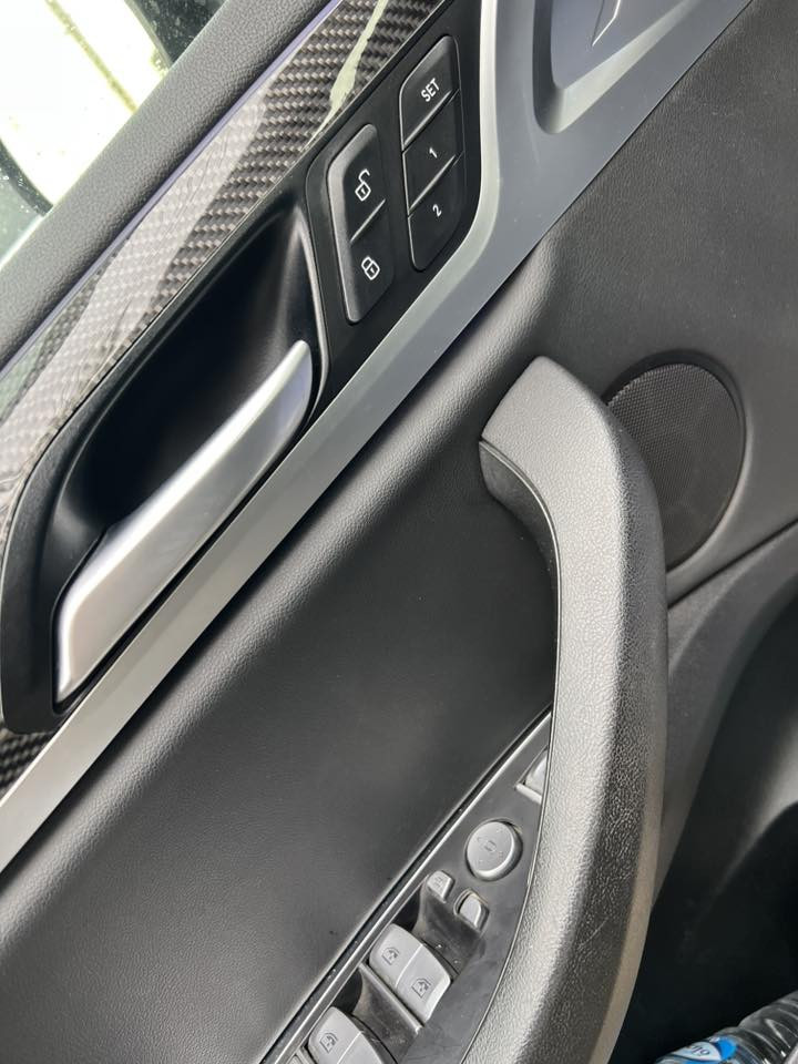 BMW X3 2020
***********.       
24500 $

BMW x3 S drive 2020 وارد امريكي 
‎‏  اربعة سلندر توين تيربو ‏‎ماشية 43 ميل. 
‎  ‏‎حجم المحرك 2000.  للبيع فقط .
‎ 🔴 بجم كبس راديترات ماء غاز تبريد مال شركة . 
‎  🔴 السعر مناسب جدا   24500   
‎ 🔴  ‏ بانوراما كامل و السيارة اسود ملكي والداخل اسود.   
‎ ‏‎🔴 کشن فاخر جلد اسود صافي. 
‎ 🔴 ‏‎کشن حضن تحكم فول كل الجوانب
‎ 🔴 ‏‎کشنات تدفئة + کهربائية + خزن
‎ 🔴 ‏‎تحدید السرعة. 
‎🔴حساسات اماميه وخلفيه 
‎🔴 شنطة كهرباء  
‎ 🔴 عدادات ديجتال *تكييف ديجتال 
‎‏‎ 🔴 سويج بصمە.تشغيل عن بعد  بصمة ابواب 
‎ 🔴  ‏‎سايد بريك بصمە اوتماتيكي
‎ 🔴   ‏‎ستيرن كهربائي . 
‎ 🔴  مرايات طي شفط
‎ 🔴  ‏‎مود السیاقە (کومفورت + نورمال + ايکو + سبورت). 
‎ 🔴 نظام التوقف الذكي ودخول ذكي.
‎🔴 لایتات الأماميە (زينون وليد) بلادي. 
‎السياره فول مواصفات 
‎بس مذاكرهن   لان هيه غنية عن التعريف ‎......للبيع فقط بدون مراوس .
‎🔴 السعر 24500$ وبيها مجال  
‎مكان السيارة. بغداد اليرموك   ...
‎......السيارة ما بيها اي نقص 
‎للاستفسار *********** واتساب موجود .... etc
