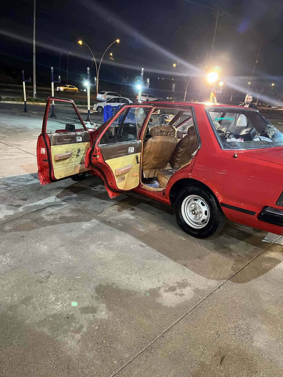 سلام عليكم لبيع داسن 1980 واضع شركة شرط تحويل كابون بيها تبريد شغال مكينه كير شرط ***********
