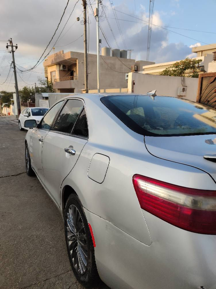 كاميري 2009 
3 قطعة صبغ 
كير محرك شرط 
رقم و سنوي جديد 
مواصفات احتيادي 
تبريد تدفئة 
بيع و مراوس 
*********** كركوك, العراق
