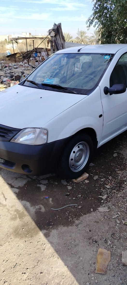 سلام عليكم  للبيع رينو لوكان موديل 2009 خصوصي رقم بغداد باور ستيرن سنترلوك  كير ومكينه بلاديات و خير من الله تبريد شغال ثلج ضفيره بلاديه ممحور ولا كتف صدر جديد شاده قبل سبوع قايش تايمكيس جديد هوه ورولاته سياره مال جناي متصرف عليه ربع وبالعافيه على الي ياخذاها مكاني بغداد الدوره  السعر55 وبيها مجال بسيط  ***********
