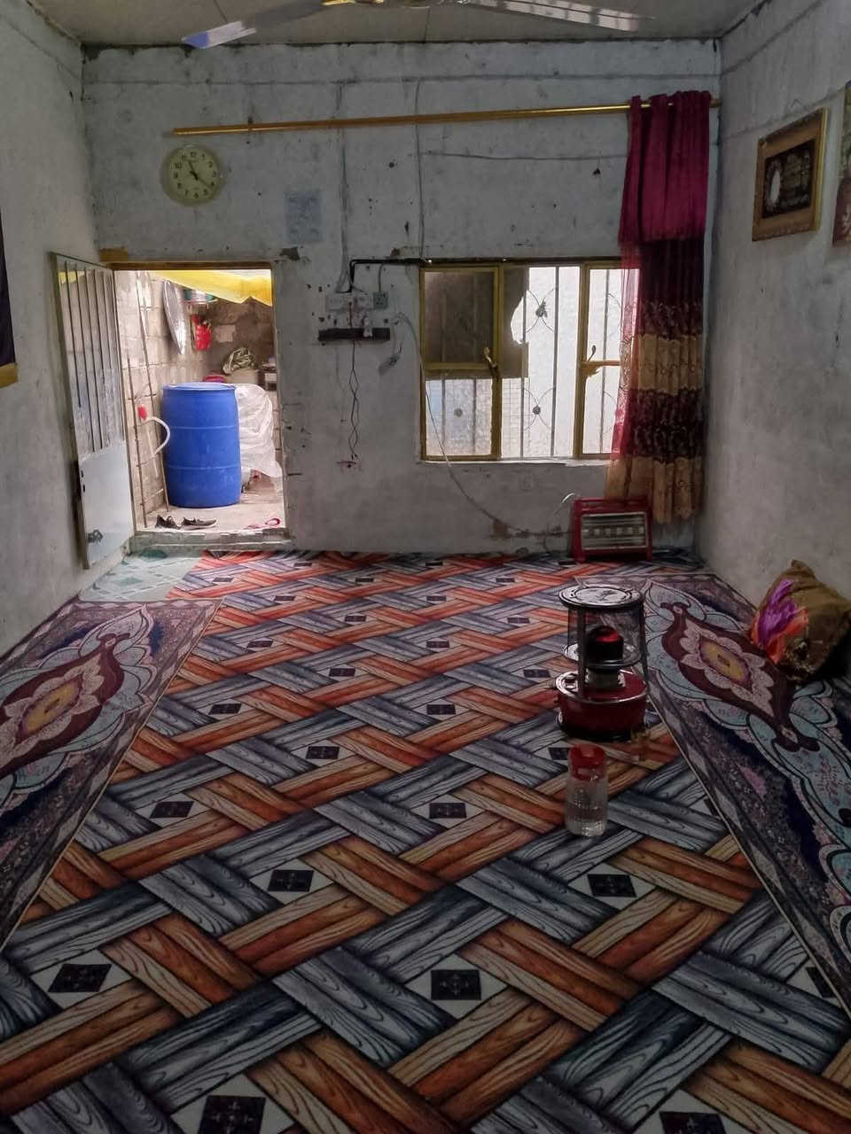 بيت البيع 👈 تجاوز 👉مساحته 150 متر واجها 10 ونزال 15 غرفه نوم وستقبال ومطبخ وحمام جبير حيل كراج حمام وتواليت الرضيه شتايكر وسكف سندويج كهرباء ماي سحب تانكي ماطول قريب ع شارع العام البيت العنوان بغداد منطقت بوب الشام  جاي من القوس ع يدك اليمنه يم الملعب مسافه 200 متر من شارع العام ريسي البيت 👈 السعر 15 وبي مجال👉 مايرهم قصد ولا مقدمه حاضر فلوسه البيت اليريد يشوف البيت مقطع فيديو يدخل علي خاص ادزله مقطع فيديو مال البيت مصوره من خارج ومن داخل اتصال برقمي او خاص عادي بي وقت ***********  واتساب👉
