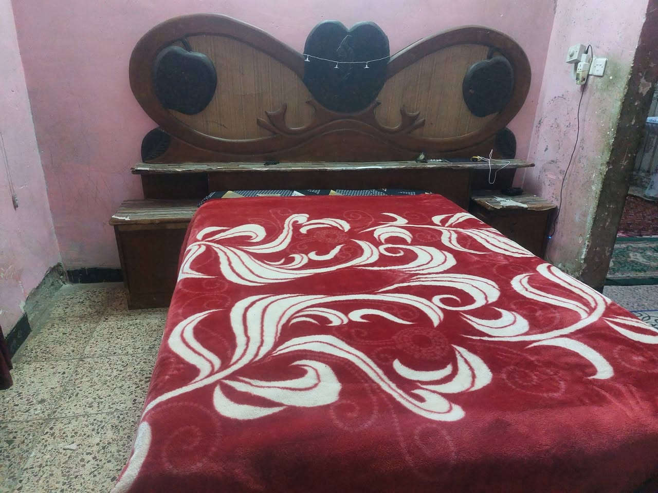 للبيع200.           بها مجال ***********
