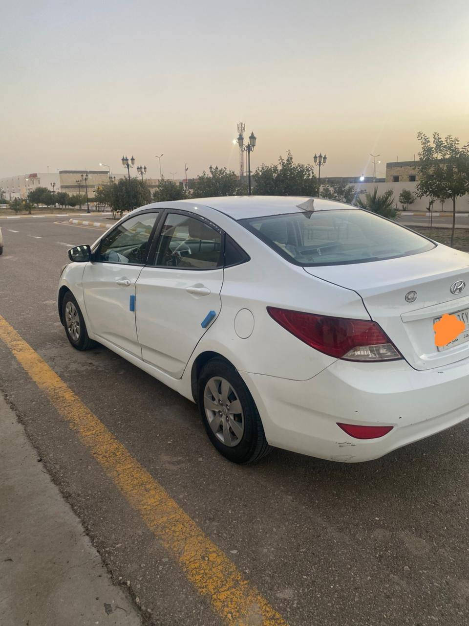 اسلام عليكم للبيع اكسنت خليجي موديل ٢٠١٤ السياره مكينه وكير وحداديه كفاله مداور ثاني يوم السياره بيه رشات صبغ ابيع احزام صبغ السياره خير من الله السعر ٩٠$ وبيه مجال قليل التواصل علرقم ***********
