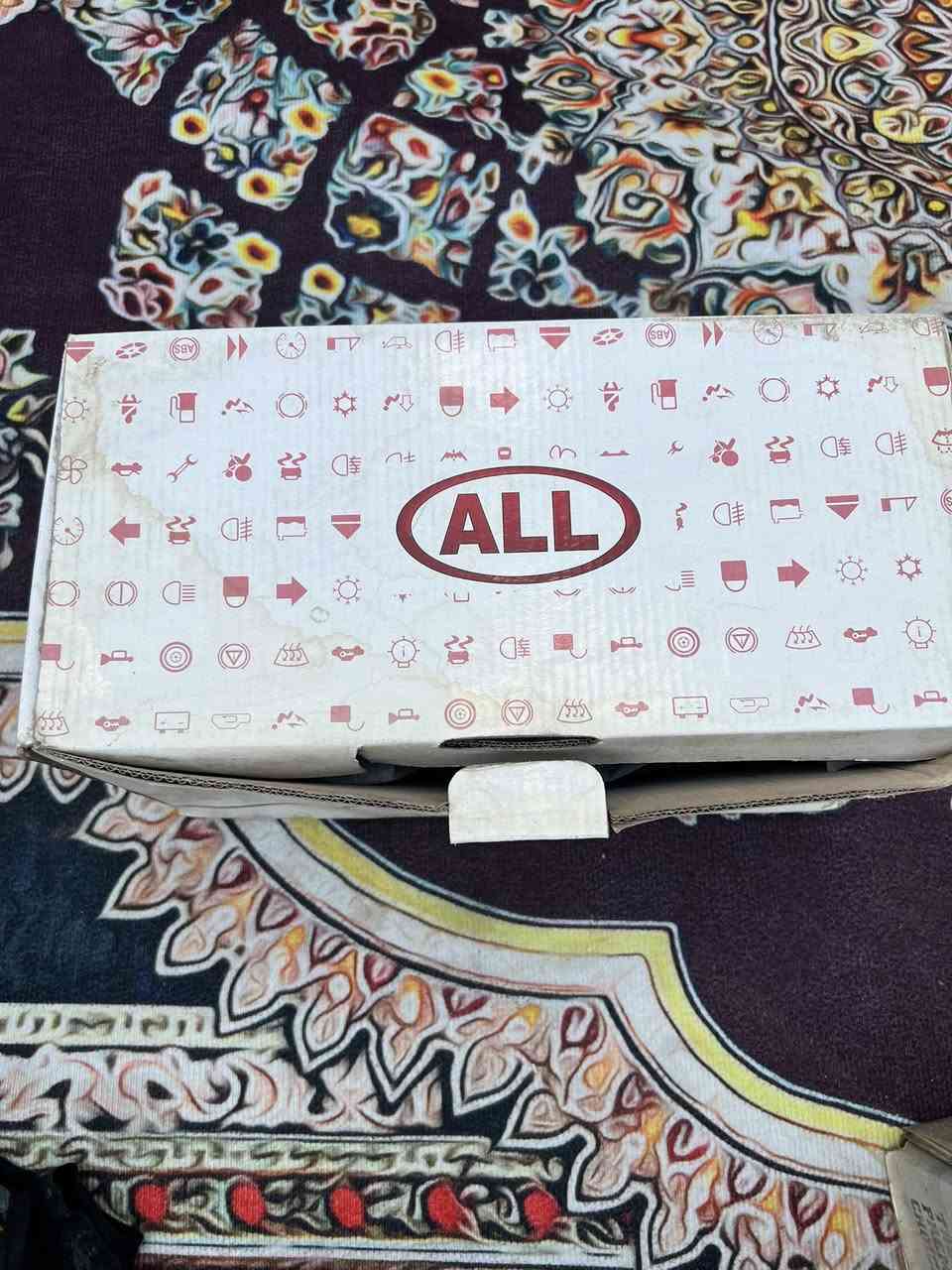 من رخصه الادمن عزلت بسبب حاله وفاء عندي هذني غراض تصفيه محل غراض اصليه ياباني مثل ما موضح بلصور تجي تشوف بعينك يله تاخذ ابيع كلهن شلع مكاني بغداد للاستفسار ***********
