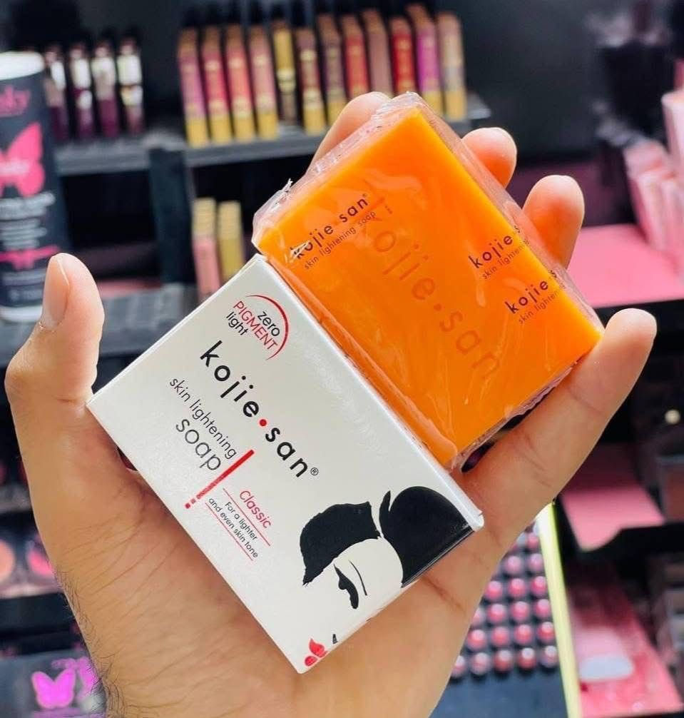 صابون كوجي سان - Kojic Acid Skin Lightening Classic soap🌸
صابون حمض الكوجيك رقم 1 في الفلبين للحصول على لون بشرة أفتح ومتجانس
يستخدم حمض الكوجيك عالي الجودة الذي يجعل البشرة أفتح بشكل فعال
يحتوي على تقنية Zero Pigment Light التي تستهدف البقع الداكنة وتفاوت لون البشرة😍

سعر الدرزن 18 الف

للحجز واتساب 

***********
