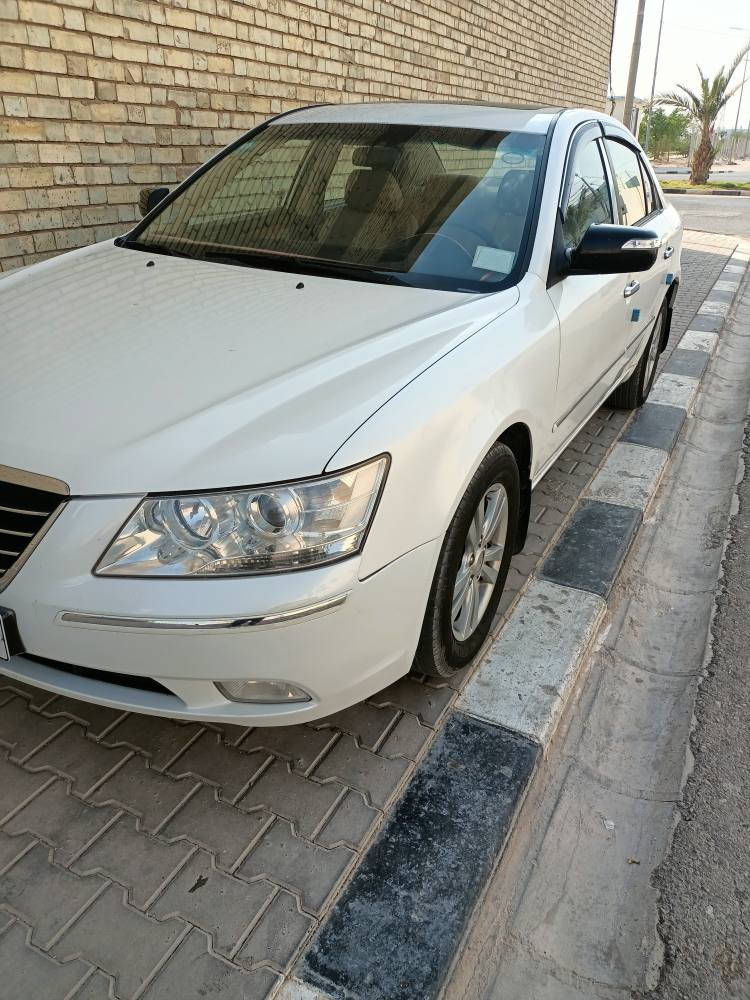 سوناتا موديل 2009 رقم بصره دولي سنويه بأسمي
فول مواصفات محرك 2400 
فتحه 
ويل كب 
السعر 120 
بيها 3 قطع صبغ 
هاتف *********** 
السياره موجوده بالنجف النجف, العراق
