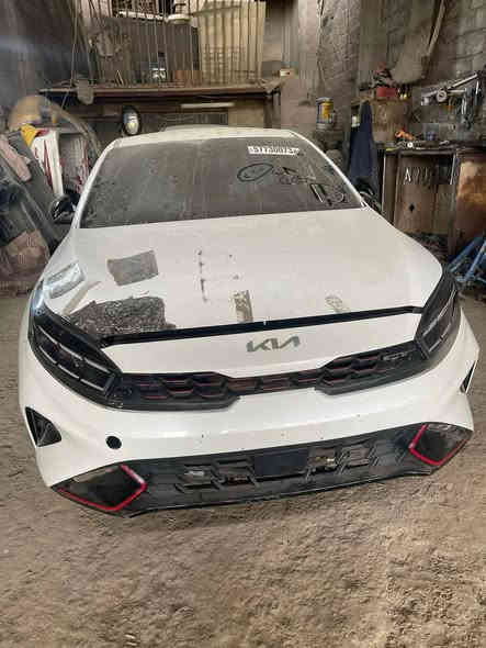 سلام عليكم فورتي موديل 2023 البيع محرك تيربو الفل وستميه رياضي صور الحادث بل منشور  السعر 160 فول مواصفات ماشيه ٢٢   العنوان بغداد رشاد قرب حي نصر وي سفسار علا هذا رقم ***********
