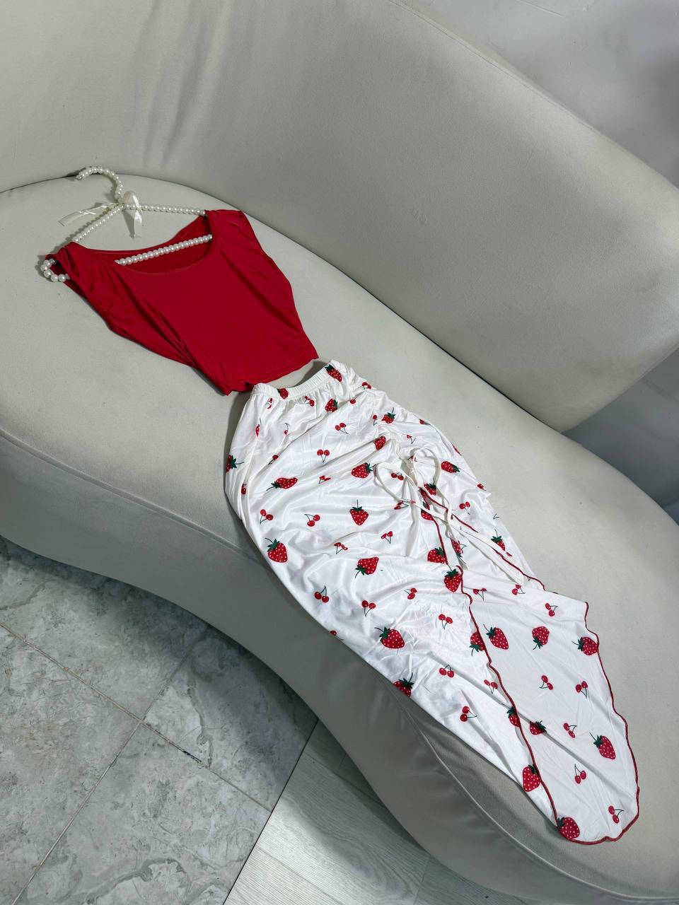 توفرن ملابس صيفيه ، لانجري موديلات هوااي عندي، تفضلن خاص ادزلكم باقي الموديلات ، 🔥❤️

#ملابس #لانجري #صيفي #بنات


**إذا كنت صاحب هذا الإعلان وتريد حذفه لأي سبب، رجاءا أرسل رسالة إلى الدعم الفني**