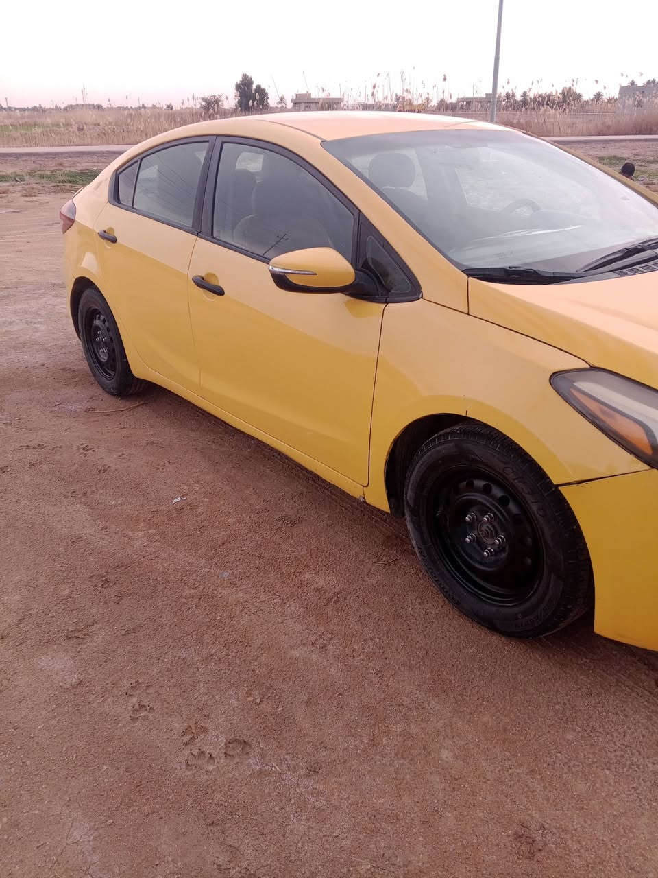 السلام عليكم للبيع فورتي موديل 18 سياره جاهزه كبل للشغل مابيهاا اي نقص المكان بغداد ابي غريب الرقم *********** اني مكلف بنشر اتصل ع رقم
