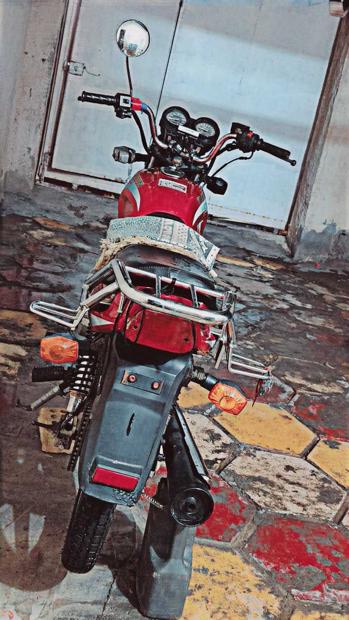 السلام عليكم 💙🖐🏻
دراجه دايون عضم للبيع 💙🖐🏻

اوراق اصولي 100/100 💙🖐🏻

الدراجه كلشي بيها جديد 💙🖐🏻

لايت عالي ناصي 💙🖐🏻

الدراجه خير من الله 💙🖐🏻

كلجات نضيفه شلعه قويه 💙🖐🏻

مداريها دهن وبانزين 💙🖐🏻

الدراجه تاخذها ترتاح نفسيتك 💙🖐🏻

العنوان/ كربلاء حي العسكري الحر 💙🖐🏻

سعرها 900 وبيها مجال حك الجيه💙🖐🏻

اي استفسار اتفضل على الرقم الجوه 👇🏻💙

خابرنيي *********** 💙🖐🏻
