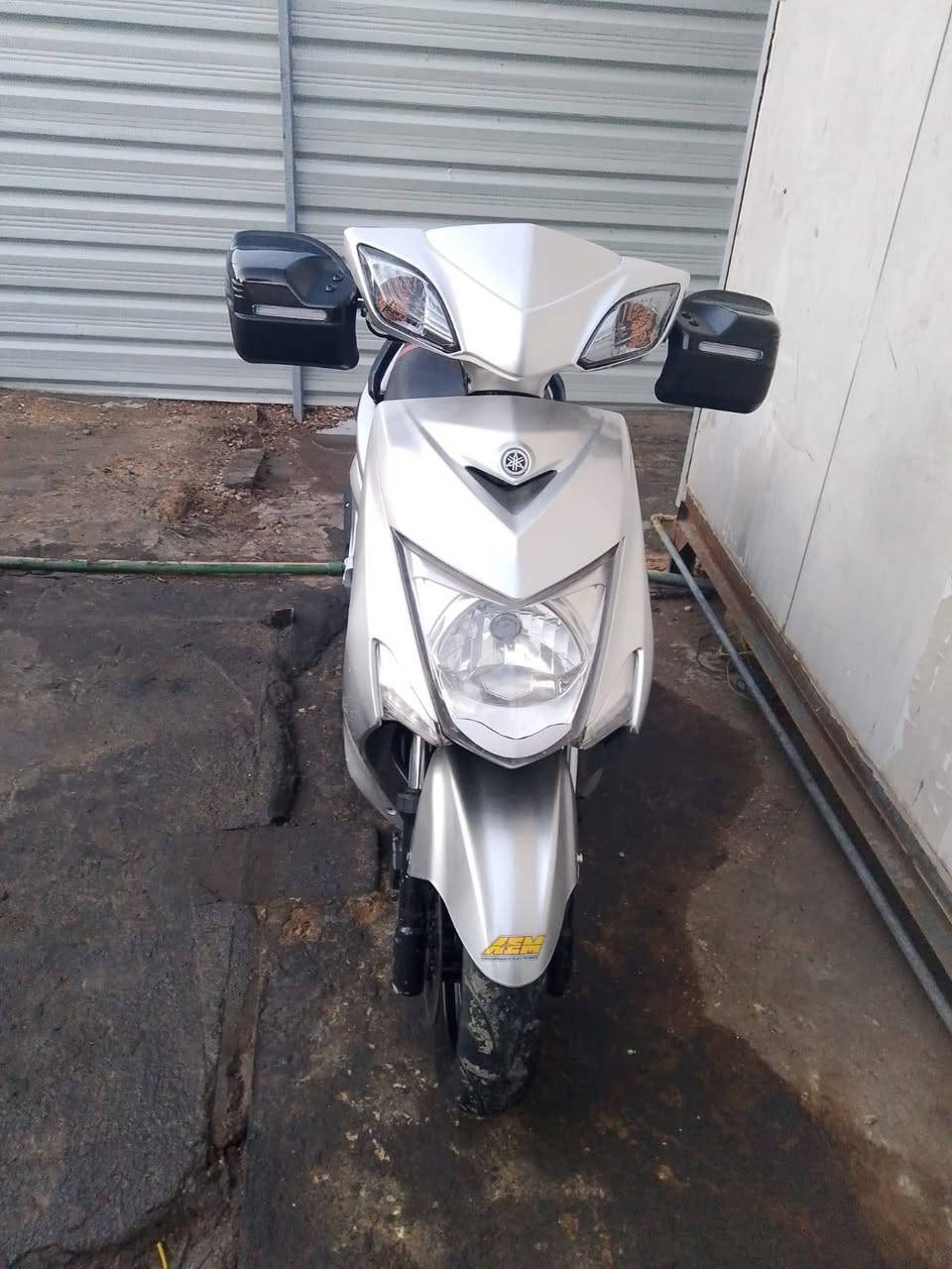 سكنس لد ياباني نوزل خطين بلادي ممفتوح ناعمه بل مشي نكره بكل وكت معدل وشلعه خير من الله كفرات بلاديه مكاني الدوره المعلمين أو المنصور شارع 14رمضان سعر 1100بيه مجال متوازي على بيعته 
***********
